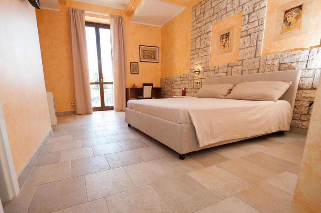 Villa Tivoli Guidonia Kamer foto